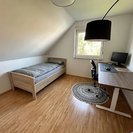 Sonniges & Ruhiges Mit Balkon Nahe Berlin * Zeuthen