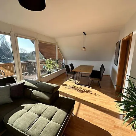 Sonniges & Ruhiges Mit Balkon Nahe Berlin