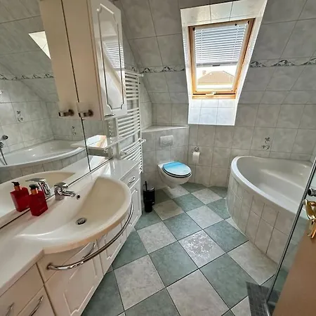 Apartment Sonniges & Ruhiges Mit Balkon Nahe Berlin *