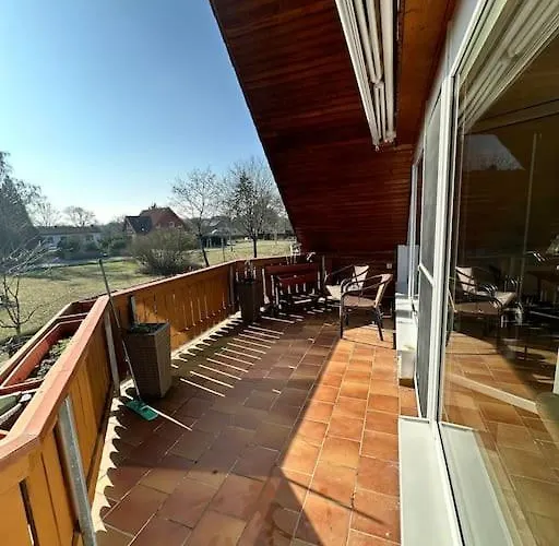 Sonniges & Ruhiges Mit Balkon Nahe Berlin * ツォイテン