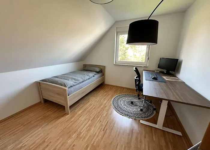 Sonniges & Ruhiges Mit Balkon Nahe Berlin * ツォイテン